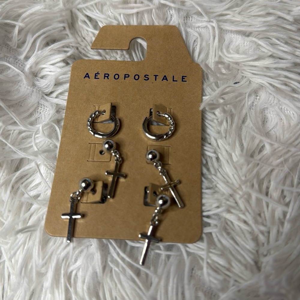 Set‎ of 3 pairs of earrings new with tags